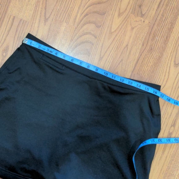 Adidas Climacool Skort 6" inseam - Picture 3 of 9